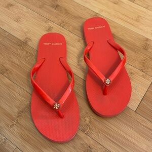 tory burch rubber flip flops